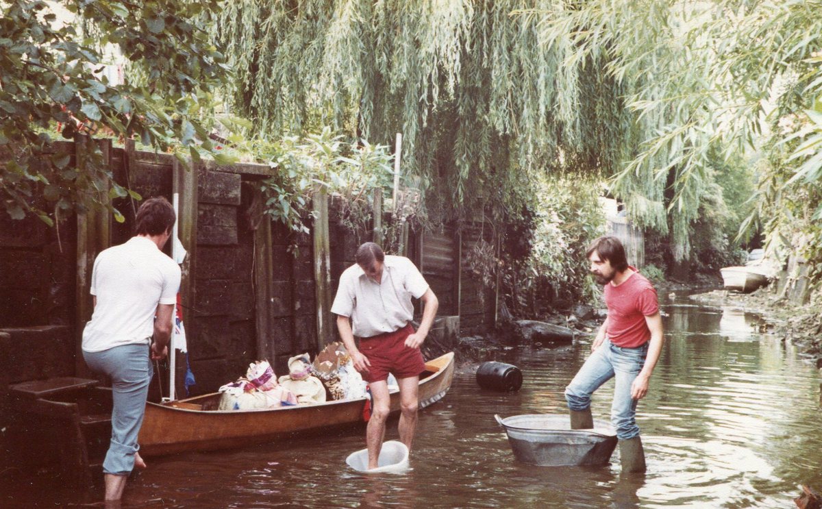 15 80s river clearing